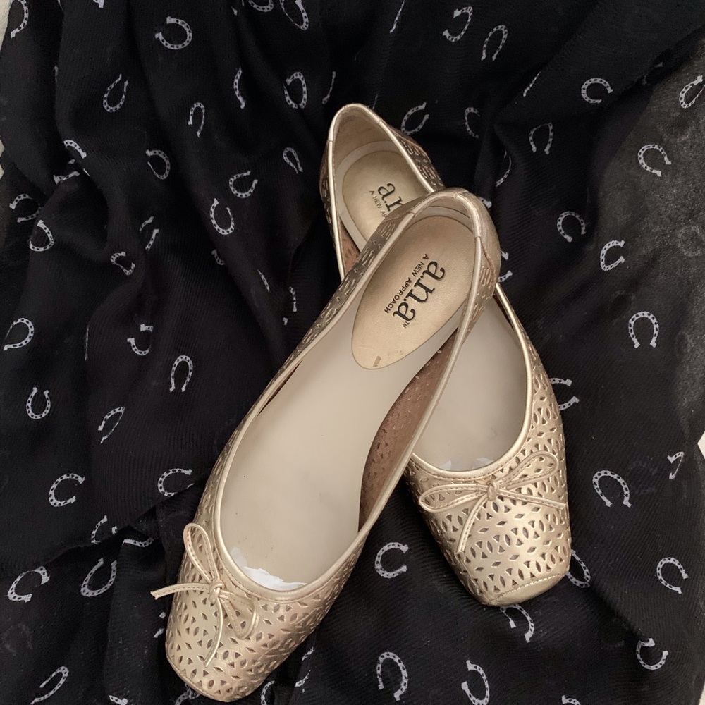 Ana golden flats - Picture 2 of 2